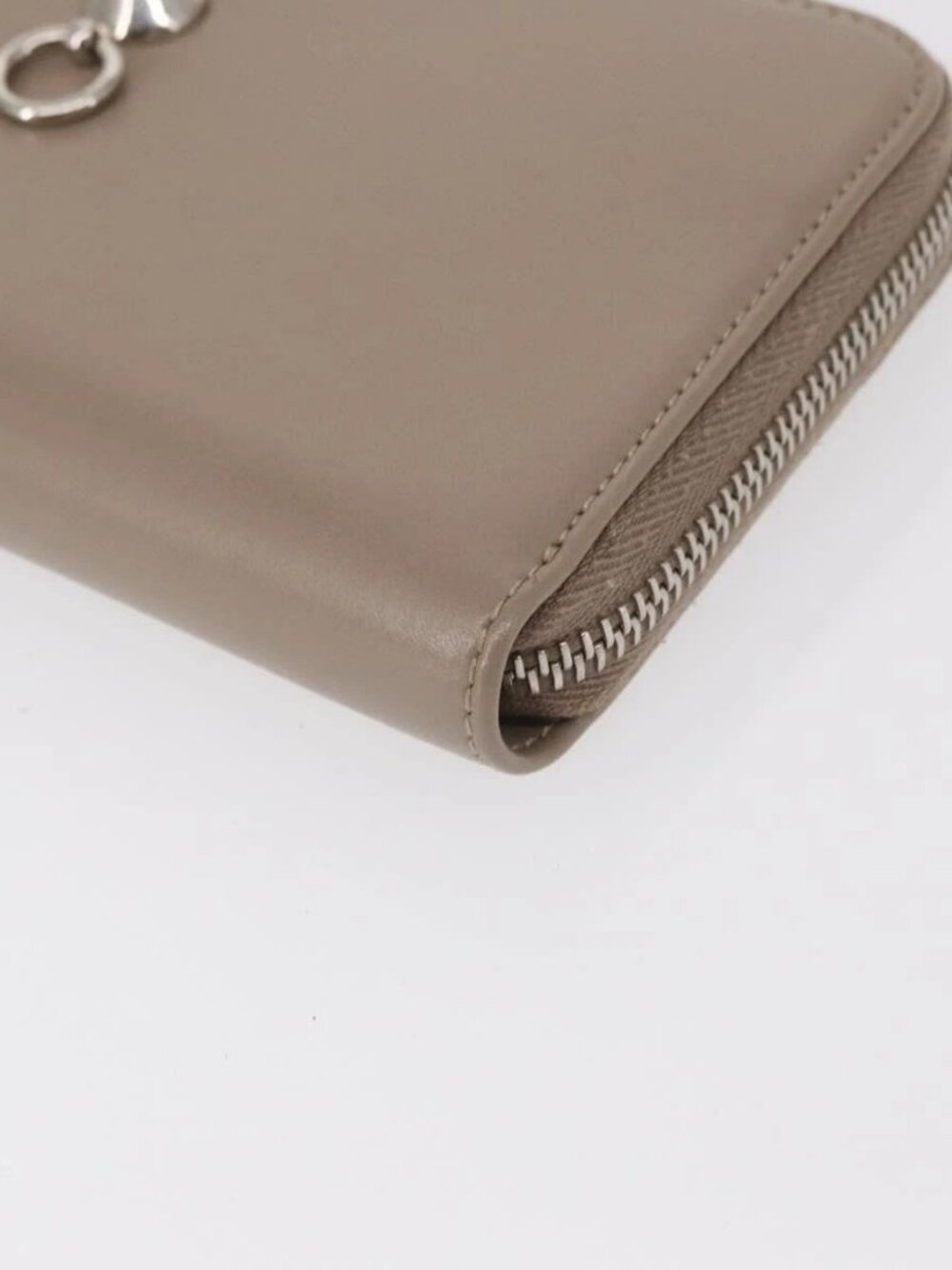 FENDI Long Wallet Leather Beige Gold Auth - Picture 4 of 15